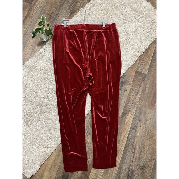 Torrid Size 18 Tall Red Velvet High Rise Relaxed Tapered Straight Leg Pants - Picture 4 of 8